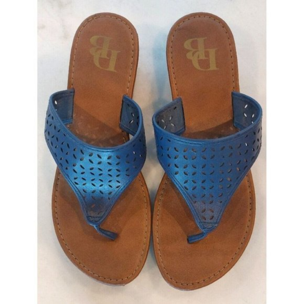 DB Blue Faux Leather Lazer Cut Semi-Platform Small Wedge Flip Flop Sz 7
